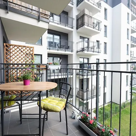 Luxury In -1-bright-secured-free Parking Lägenhet *